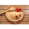Pizza calzone con pesce